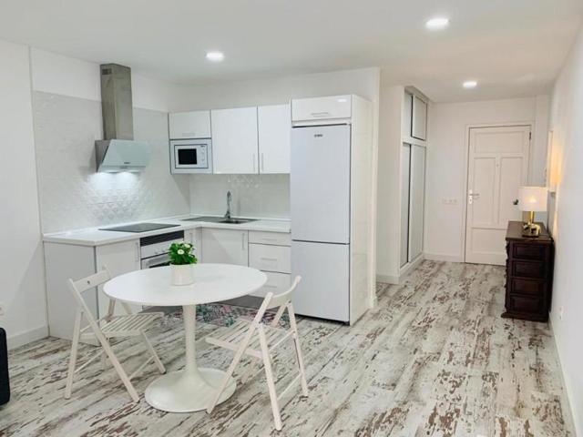 Piso en venta en Santa Cruz de Tenerife, Calle de Carmen Monteverde, 38003 photo 0