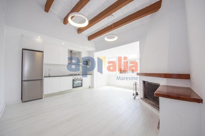 Piso en venta en Mataró, Centro photo 0