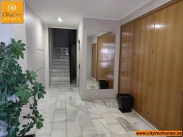 Piso en venta en Alicante, Altozano photo 0