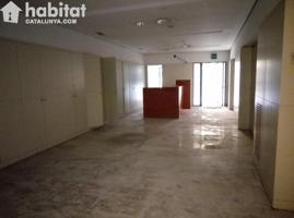 Local comercial en venta en Sant Andreu de la Barca, Centro photo 0