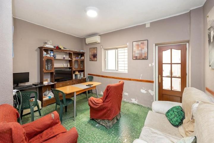 Casa en venta en Armilla, Ayuntamiento photo 0