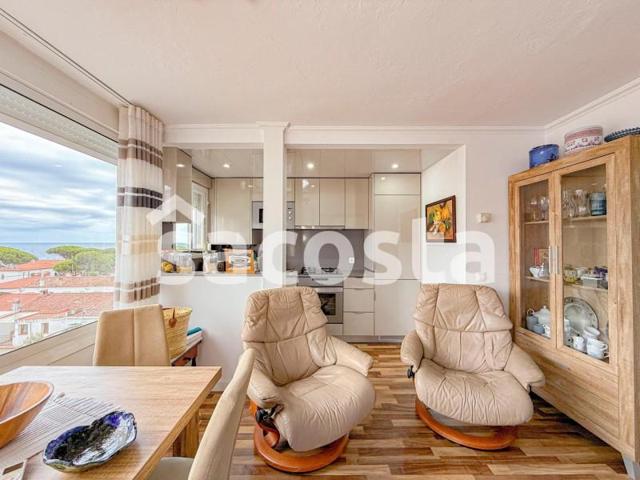 Piso en venta en Blanes, Els Pins photo 0