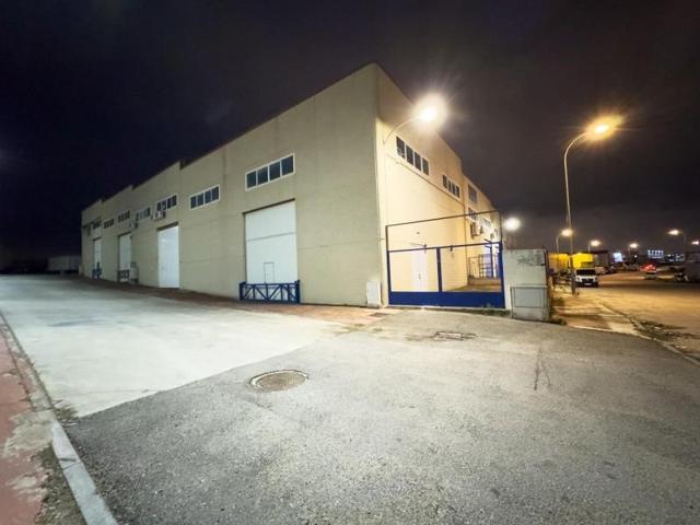 Nave industrial en venta en Valdemoro, Poligono Rompecubas photo 0