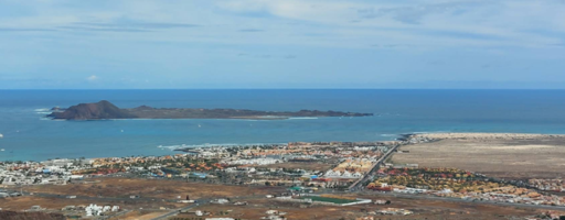 Terreno en venta en Corralejo photo 0