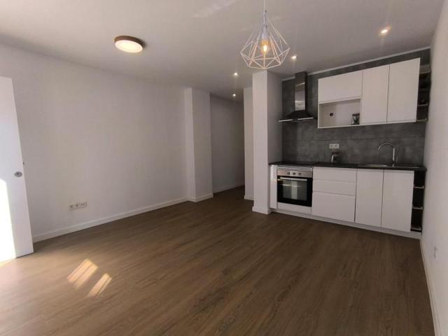 Casa en venta en Torrevieja, Playa de los locos photo 0