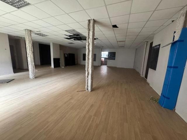 Local comercial en venta en Tarragona, Nou Eixample Sud photo 0