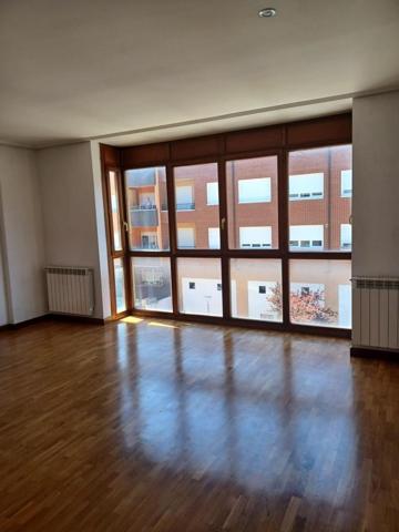 Piso en venta en Salvatierra, Pais vasco photo 0