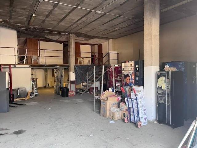 Local comercial en venta en Paterna, El Alborgí photo 0