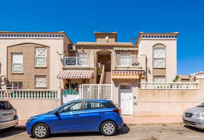 Bungalow en venta en Torrevieja, Aguas Nuevas photo 0