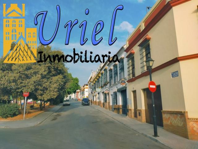 Casa en venta en Carmona, Calle Mesalina photo 0