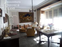 Casa en venta en Tomelloso, Calle Don Victor Peñasco photo 0