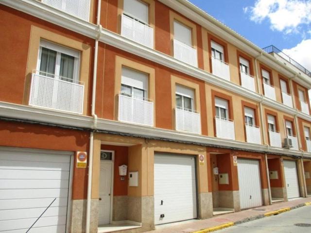 Adosada en venta en Almansa, San Juan photo 0