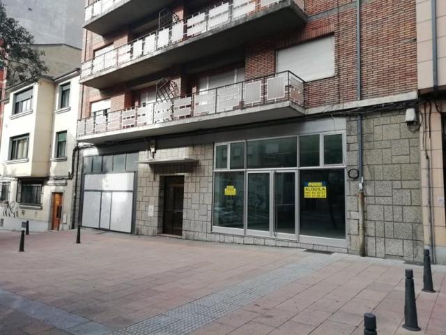 Local comercial en venta en Ponferrada, Alta photo 0