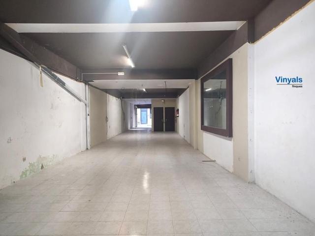 Local comercial en venta en Mataró, Mataró photo 0