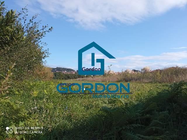 Chalet en venta en Sanxenxo photo 0