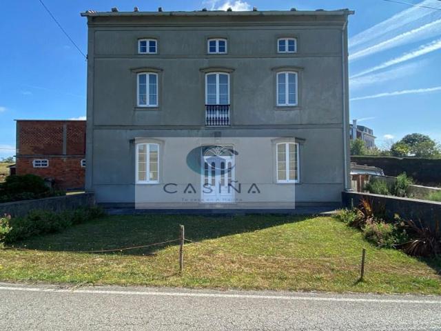 Casa en venta en Foz photo 0