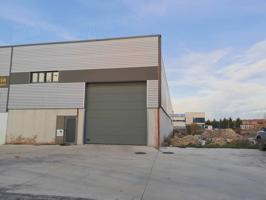 Nave industrial en venta en Villarcayo de Merindad de Castilla la Vieja photo 0