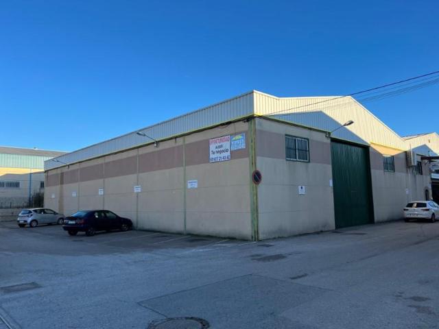 Nave industrial en venta en Cáceres, Pol. Capellanias photo 0