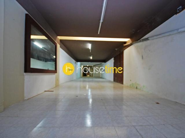 Local comercial en venta en Mataró photo 0
