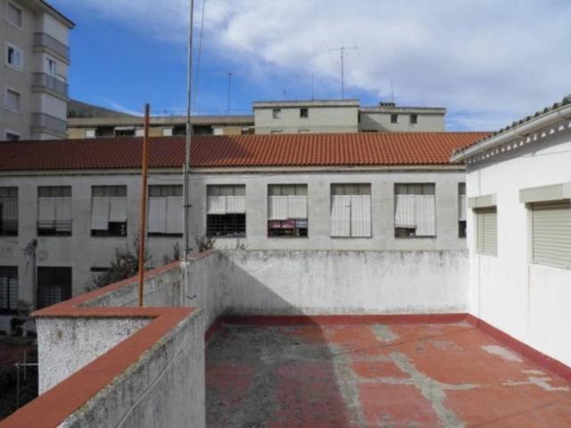 Piso en venta en Loja, Centro photo 0