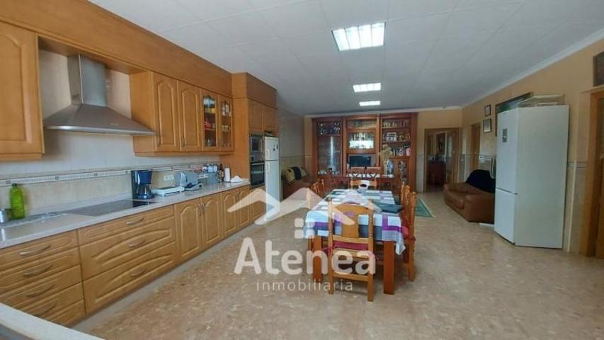 Casa con terreno en venta en La Roda, Roda (La) photo 0