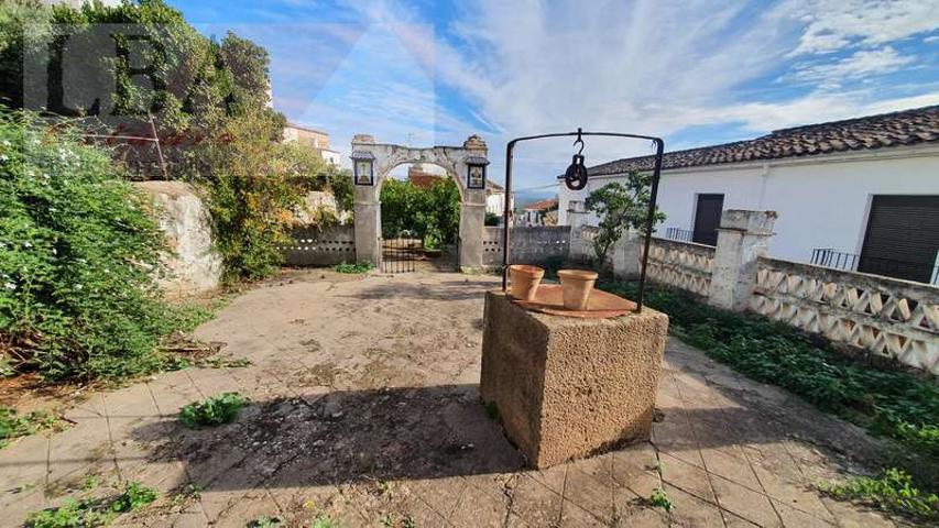 Casas de pueblo en venta en Baños de la Encina, Centro Urbano photo 0