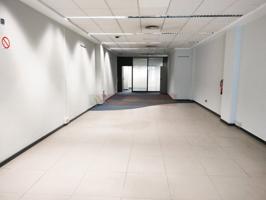 Local comercial en venta en Logroño, Centro photo 0