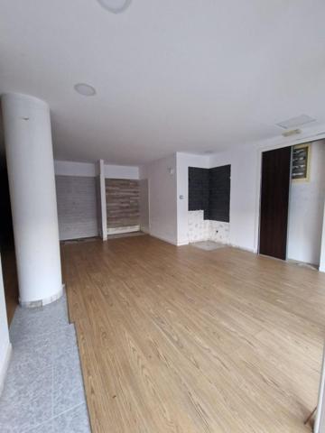 Local comercial en venta en Parets del Vallès, Av. lluis companys photo 0