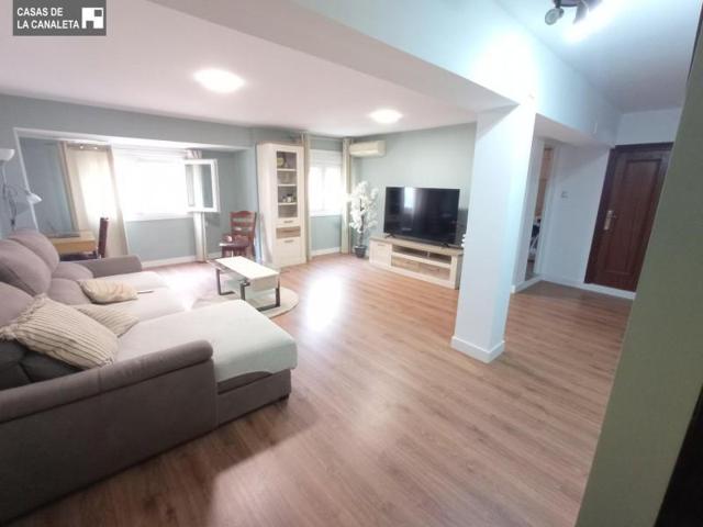 Atico Duplex en venta en Xirivella, Xirivella photo 0