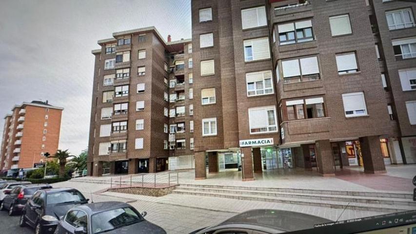 Local comercial en venta en Santander, General Dávila photo 0