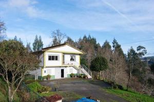 Chalet en venta en Coirós, Santiago de ois photo 0