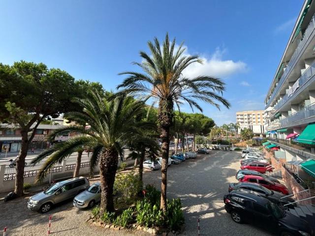 Apartamento en venta en Lloret de Mar, Fenals photo 0