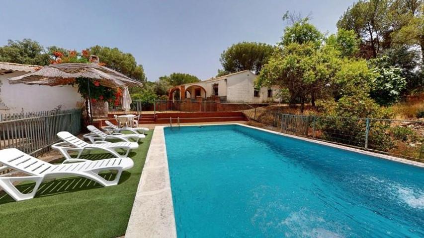 Casa con terreno en venta en Córdoba, Santa Mª de Trassierra photo 0