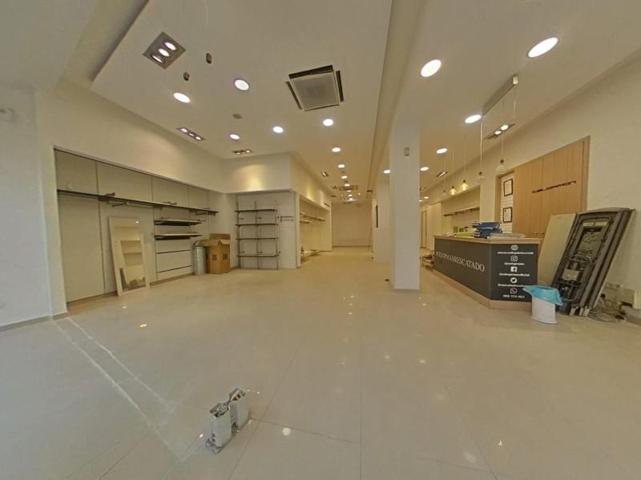 Local comercial en venta en Córdoba, Viñuela-Rescatado photo 0