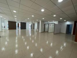 Local comercial en venta en Vilanova del Camí, Camp del Rei photo 0