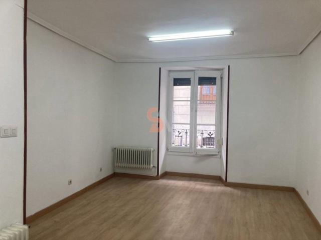 Piso en venta en Valladolid, Centro photo 0