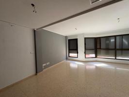 Piso en venta en Monserrat, Monserrat photo 0