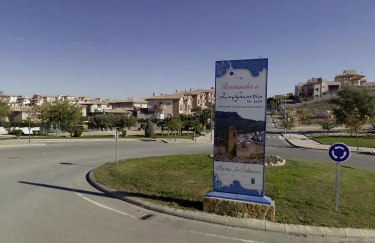 Chalet en venta en La Guardia de Jaén, Andalucia photo 0