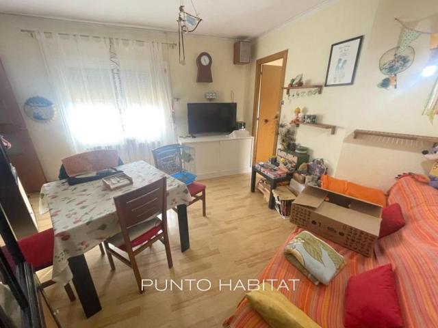 Piso en venta en Barcelona, Les Roquetes photo 0