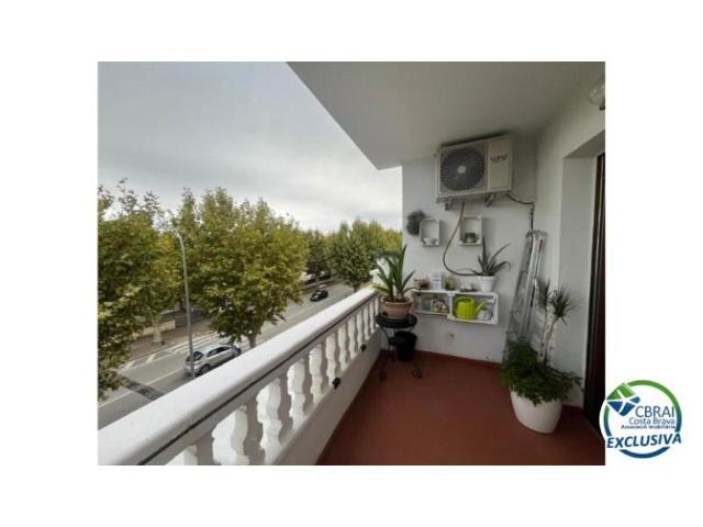 Piso en venta en Empuriabrava photo 0