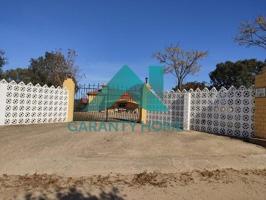 Casa con terreno en venta en Aliseda, Sierra de san pedro - las almedias photo 0