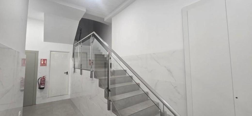 Piso en venta en Valencia, Natzaret photo 0