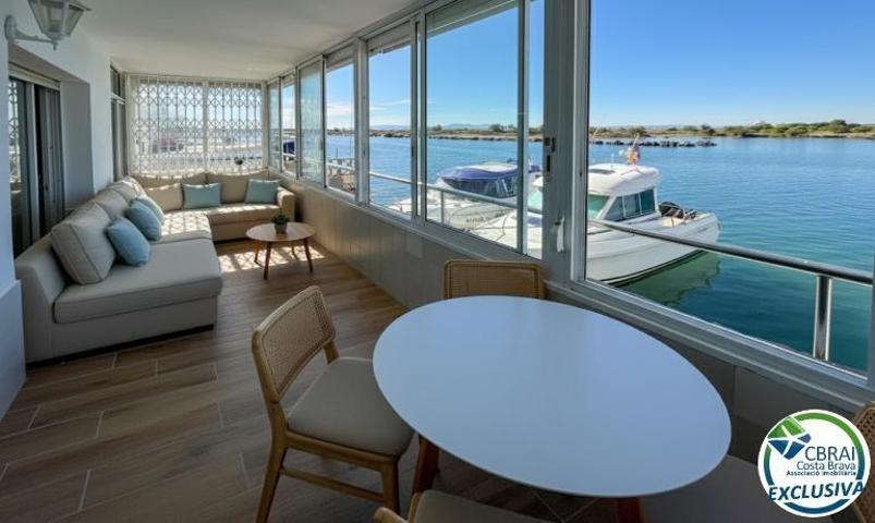 Apartamento en venta en Roses, Santa Margarida photo 0