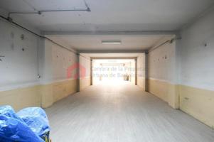 Local comercial en venta en Santa Coloma de Gramenet, Santa rosa photo 0