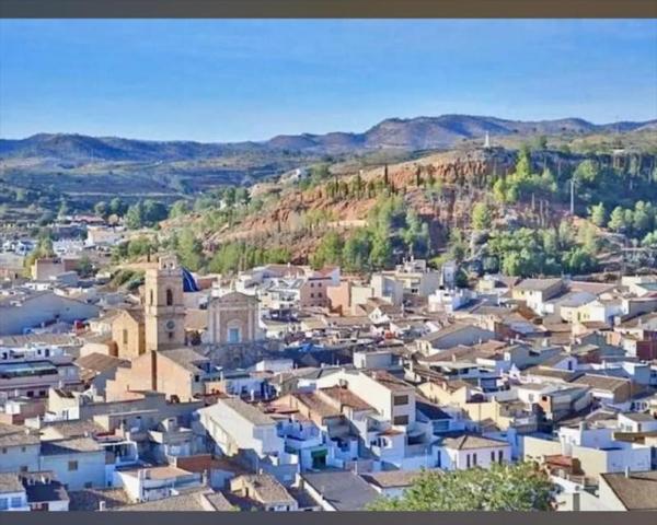 Local comercial en venta en Llíria, Llíria photo 0