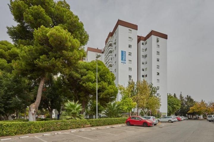 Local comercial en venta en Jerez de la Frontera, Las torres photo 0