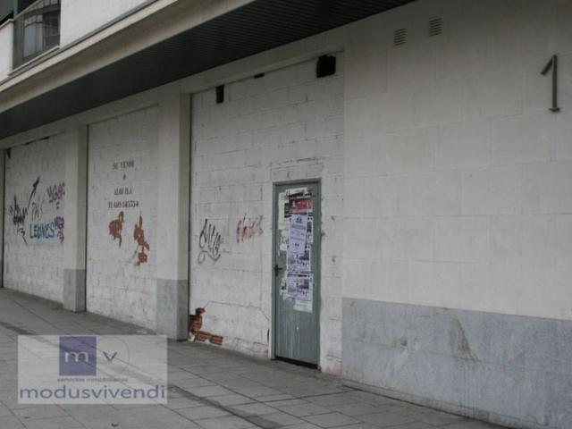 Local comercial en venta en León, Eras de Renueva photo 0
