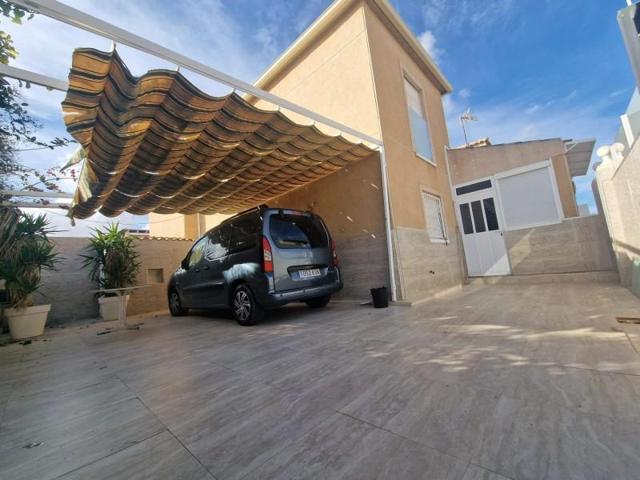 Duplex en venta en Torrevieja, Playa de los locos photo 0