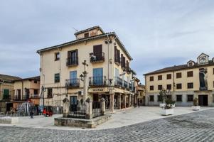 Piso en venta en Torrelaguna, Torrelaguna photo 0