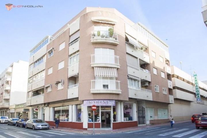 Apartamento en venta en Torrevieja, Torrevieja photo 0